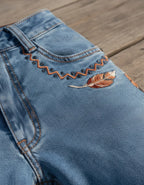 Calça Jeans Bordada Texas Farm Vitality Umber